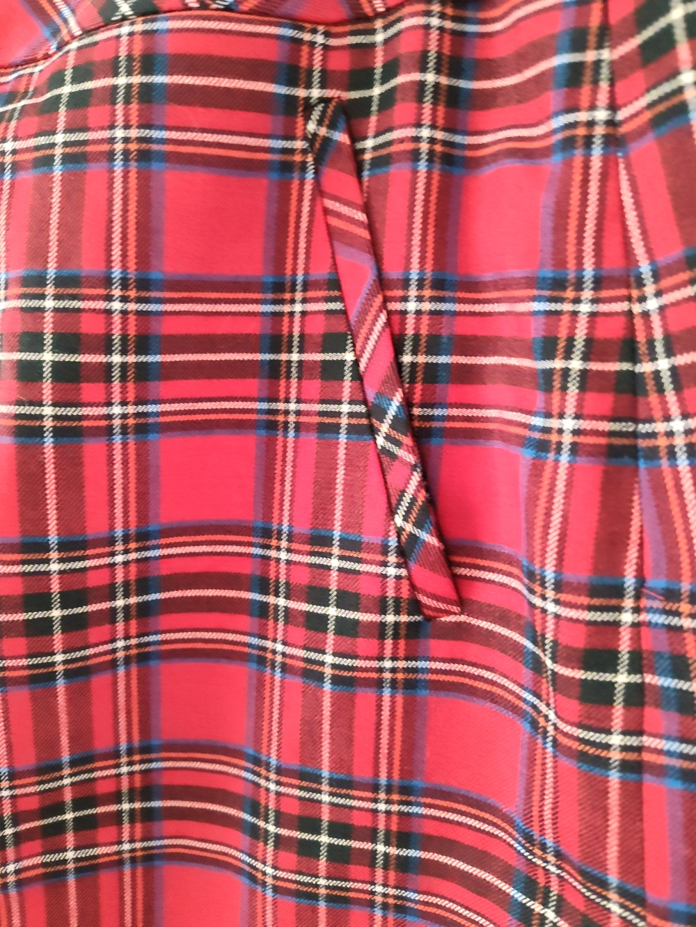 Talbots Red Plaid A-Line Skirt with Scalloped Hem - Picture 3 of 6